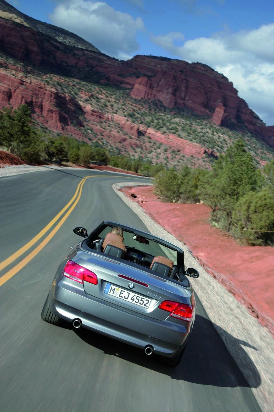  BMW 3-Series Convertible 2007 года  (фото 56 из 239)